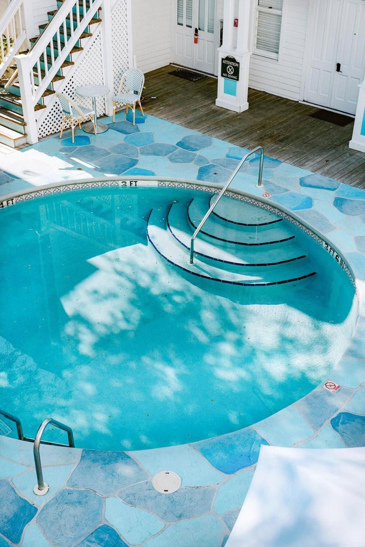 Deluxe King - Curry Mansion With Pool! Hotel Key West Exterior photo